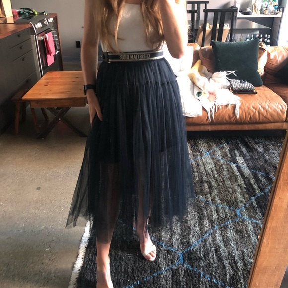 ❌SOLD❌ Tulle Navy Blue Midi Skirt - Picture 2 of 11